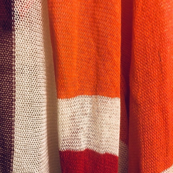 Tommy Bahama size X- Large high low hooded sweater with pockets - Picture 10 of 16